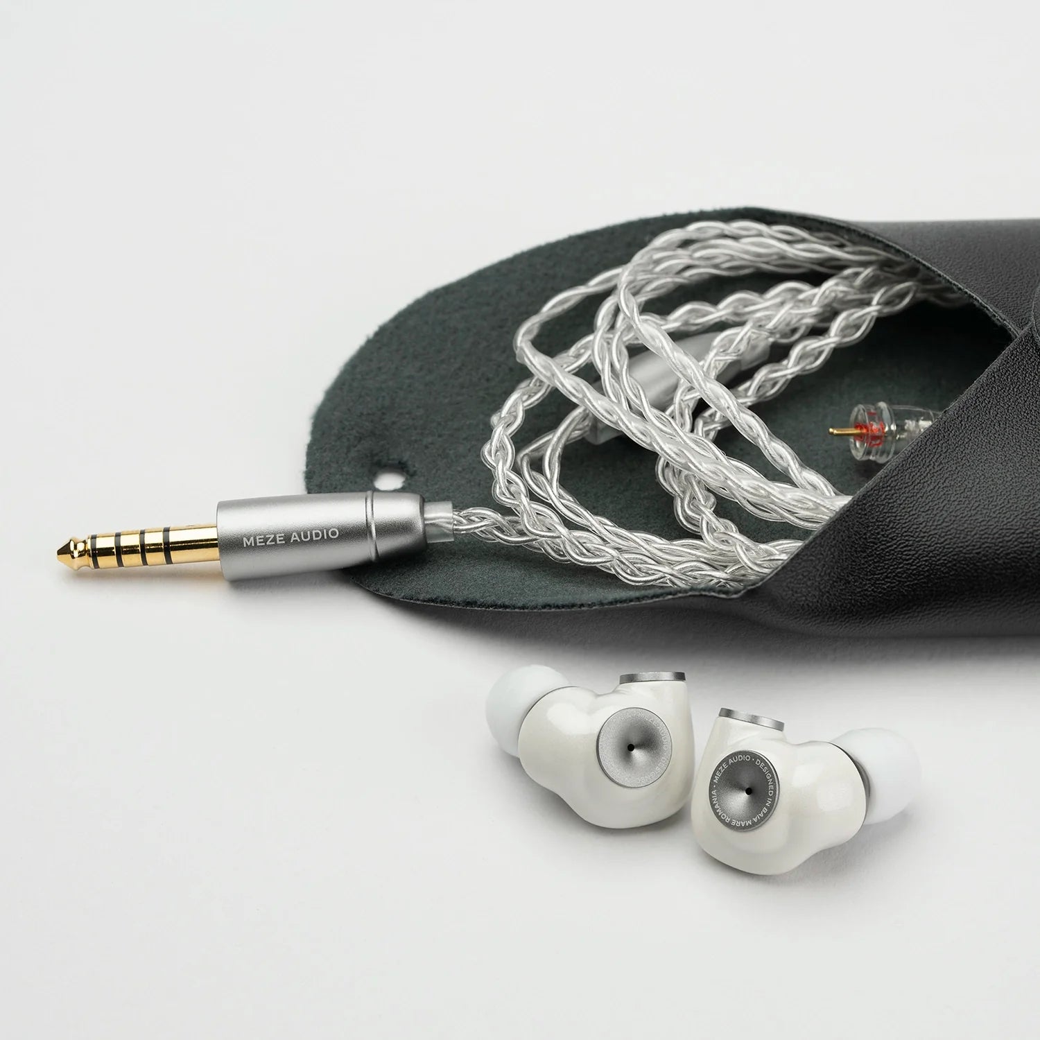 CÂBLE PLAQUÉ ARGENT 2 BROCHES VERS ÉQUILIBRÉ 4,4 MM